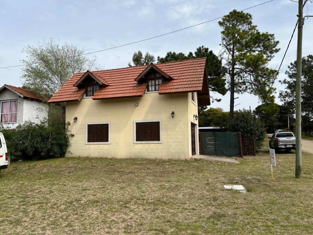 VENTA CASA SOBRE AVENIDA LA PLATA 