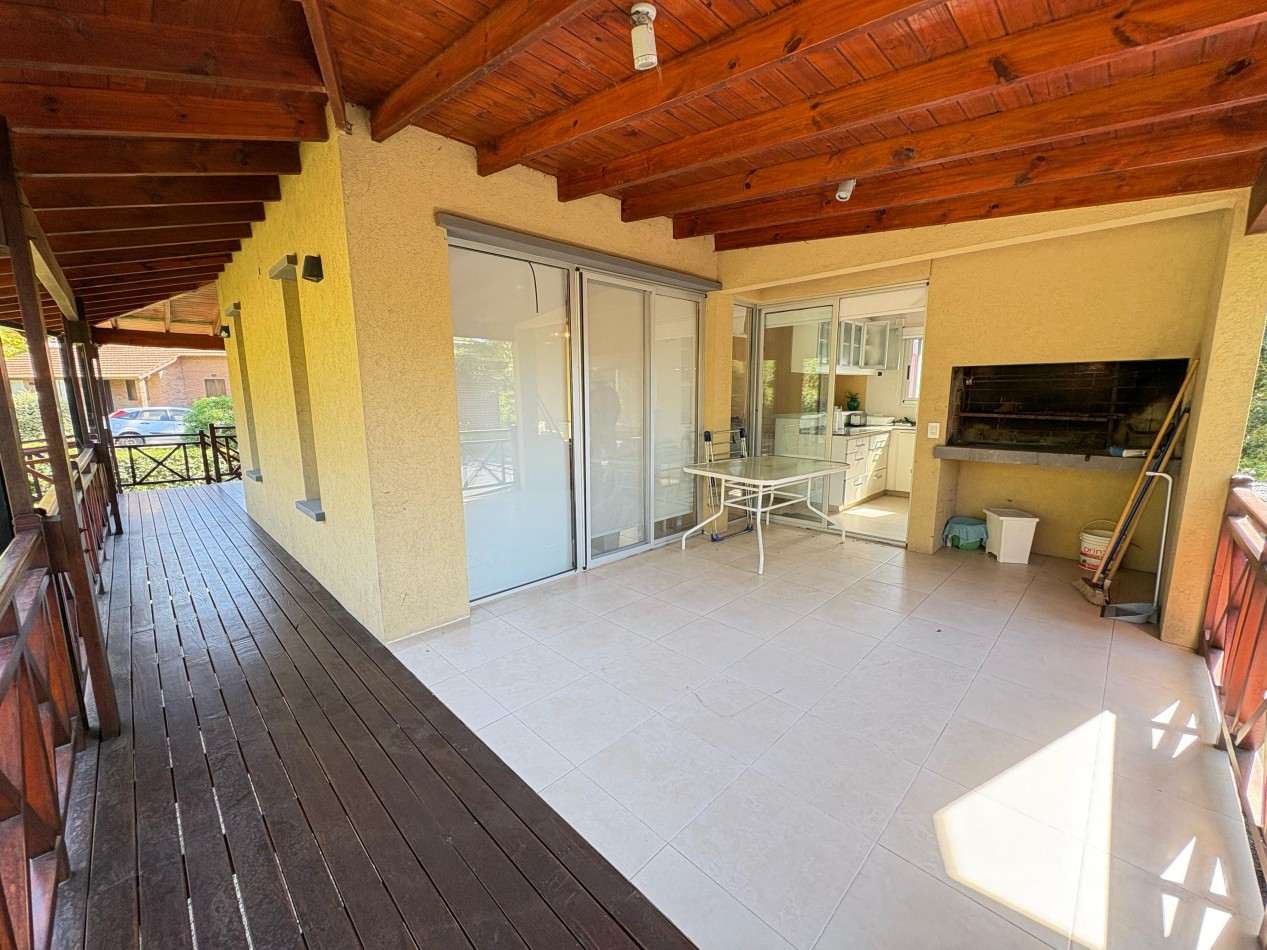 Hermosa casa moderna en Valeria Del Mar - Betbeder 400 Esq. Bouchard