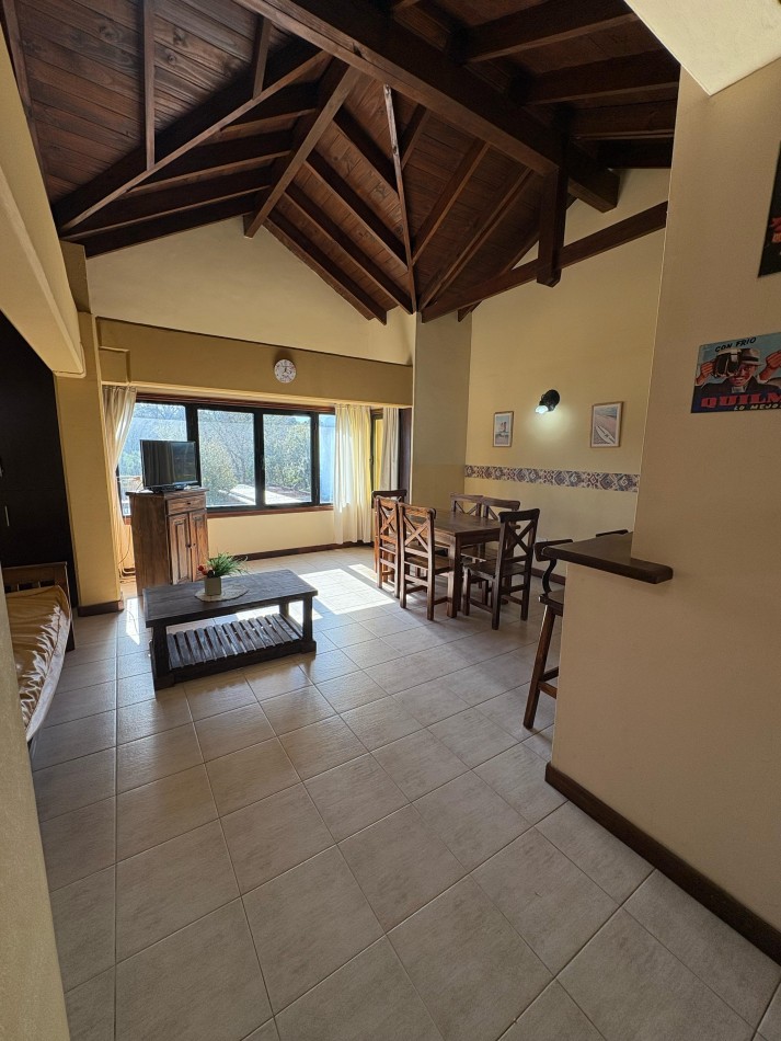 Departamento 2° Piso a 150 mts de la playa