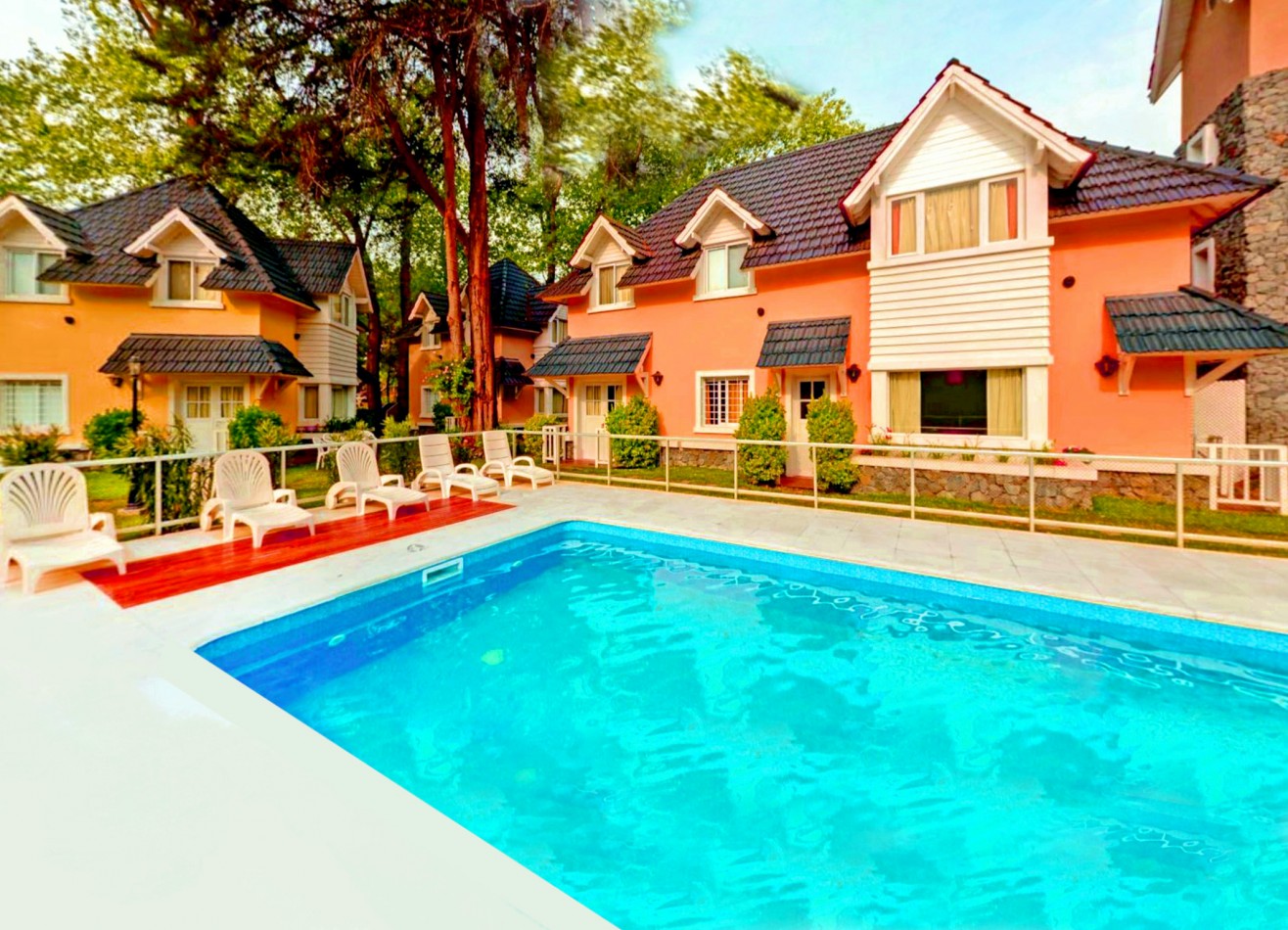 EN VENTA COMPLEJO EN BLOQUE O 5 DUPLEX SUBDIVIDIDOS