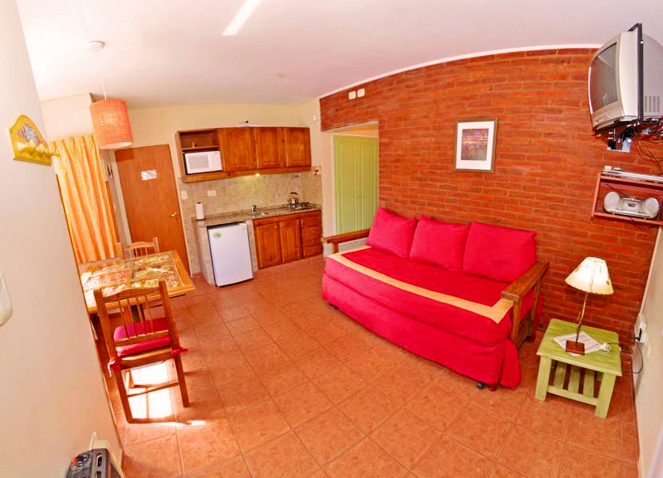 EN VENTA COMPLEJO EN BLOQUE O 5 DUPLEX SUBDIVIDIDOS