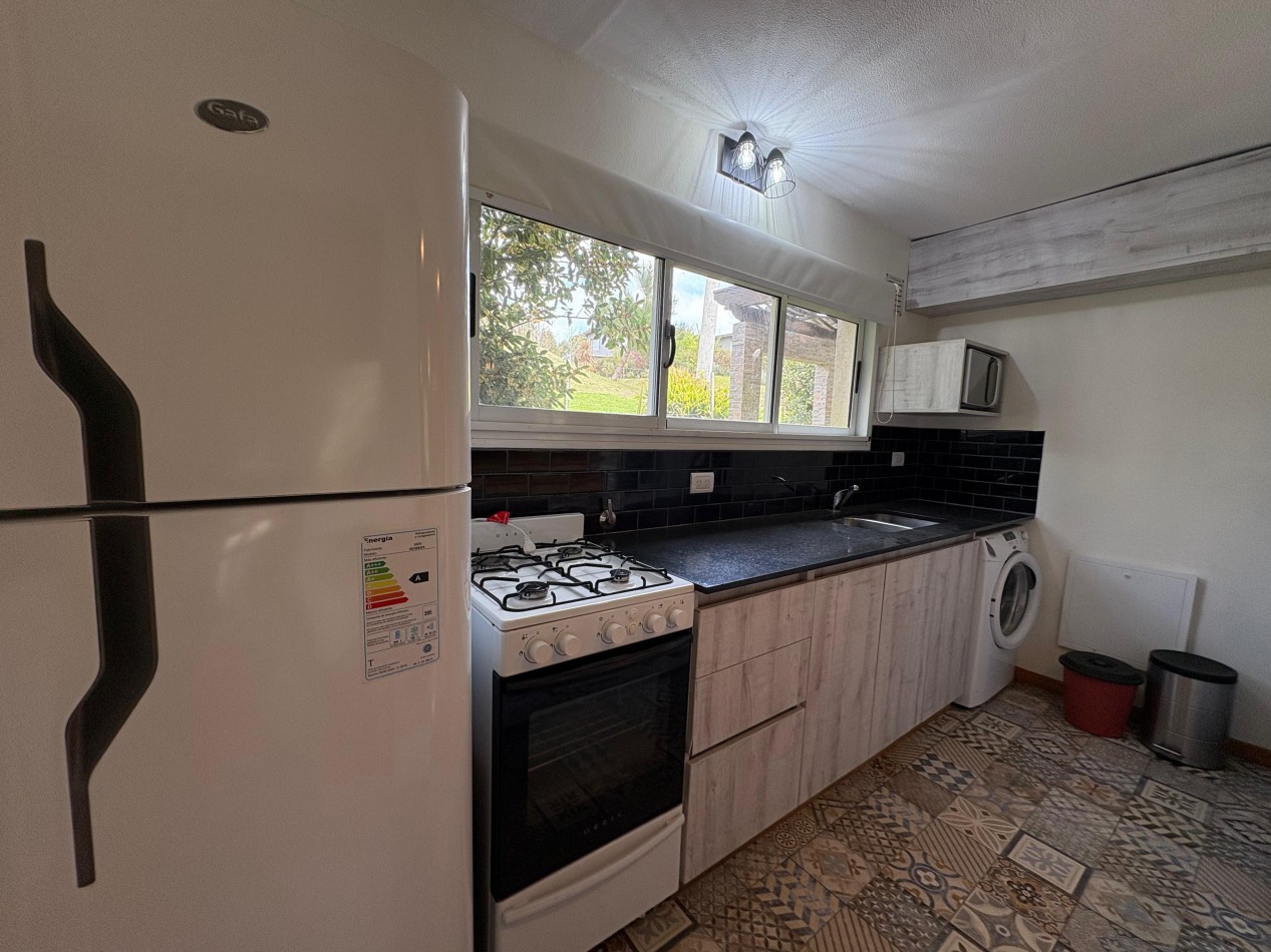 HERMOSA CASA EN VENTA - 3 HABITACIONES - Valeria del Mar