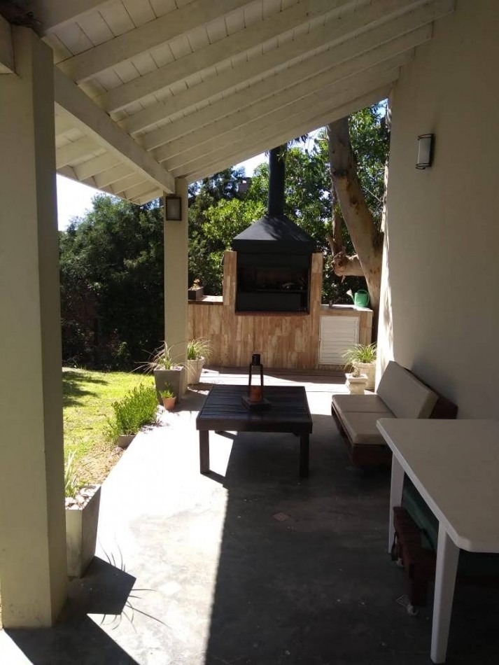 ALQUILER TEMPORADA 2026.  Casa en Mar de Ostende / Valeria del Mar.