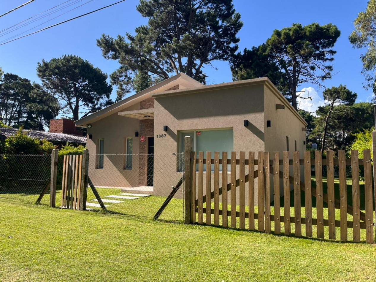 ALQUILER FIN DE SEMANA LARGO MARZO 20/21/22/23/24- Casa a ESTRENAR Valeria del Mar. 