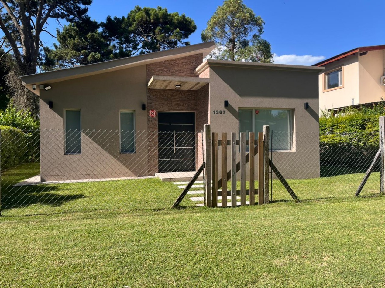 ALQUILER FIN DE SEMANA LARGO MARZO 20/21/22/23/24- Casa a ESTRENAR Valeria del Mar. 