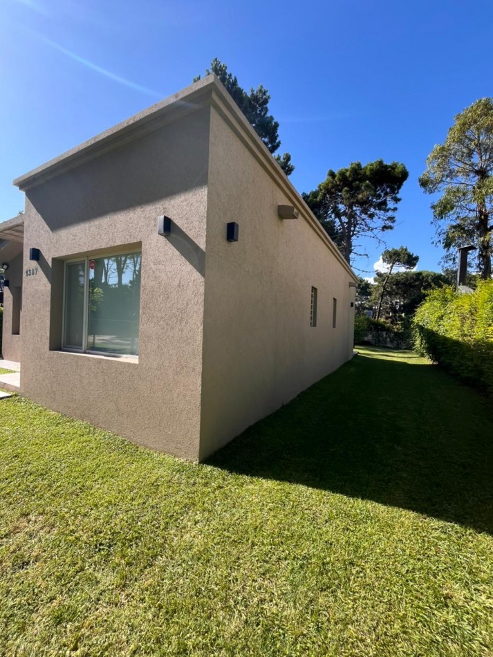 ALQUILER FIN DE SEMANA LARGO MARZO 20/21/22/23/24- Casa a ESTRENAR Valeria del Mar. 