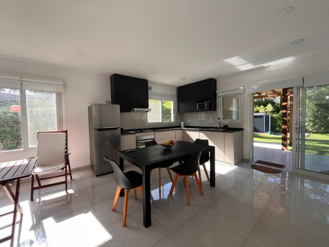 ALQUILER FIN DE SEMANA LARGO MARZO 20/21/22/23/24- Casa a ESTRENAR Valeria del Mar. 