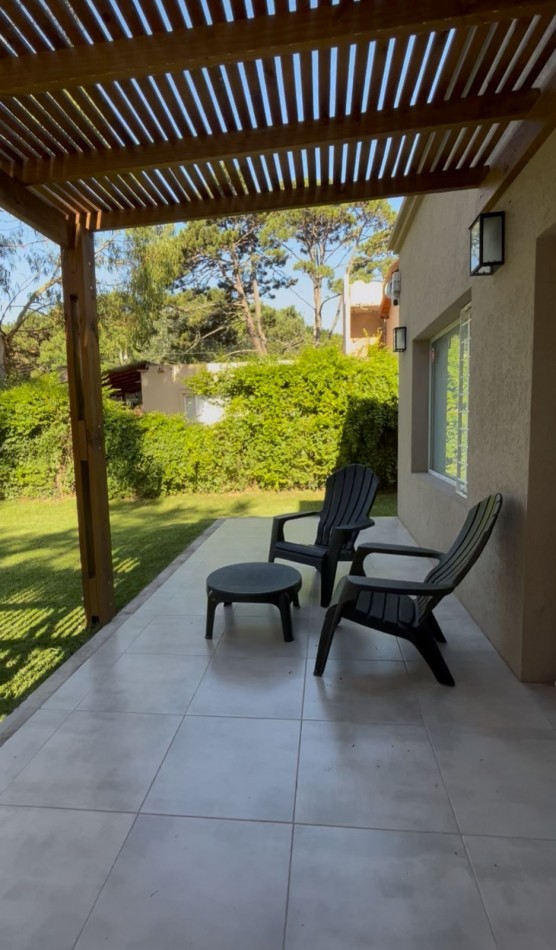 ALQUILER FIN DE SEMANA LARGO MARZO 20/21/22/23/24- Casa a ESTRENAR Valeria del Mar. 