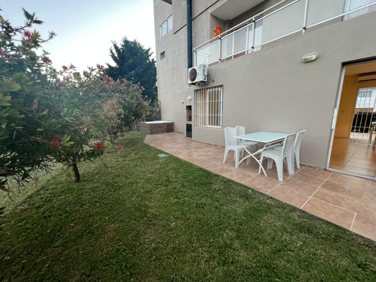 VENTA DEPARTAMENTO MAR DE OSTENDE - PINAMAR a poco metros del mar