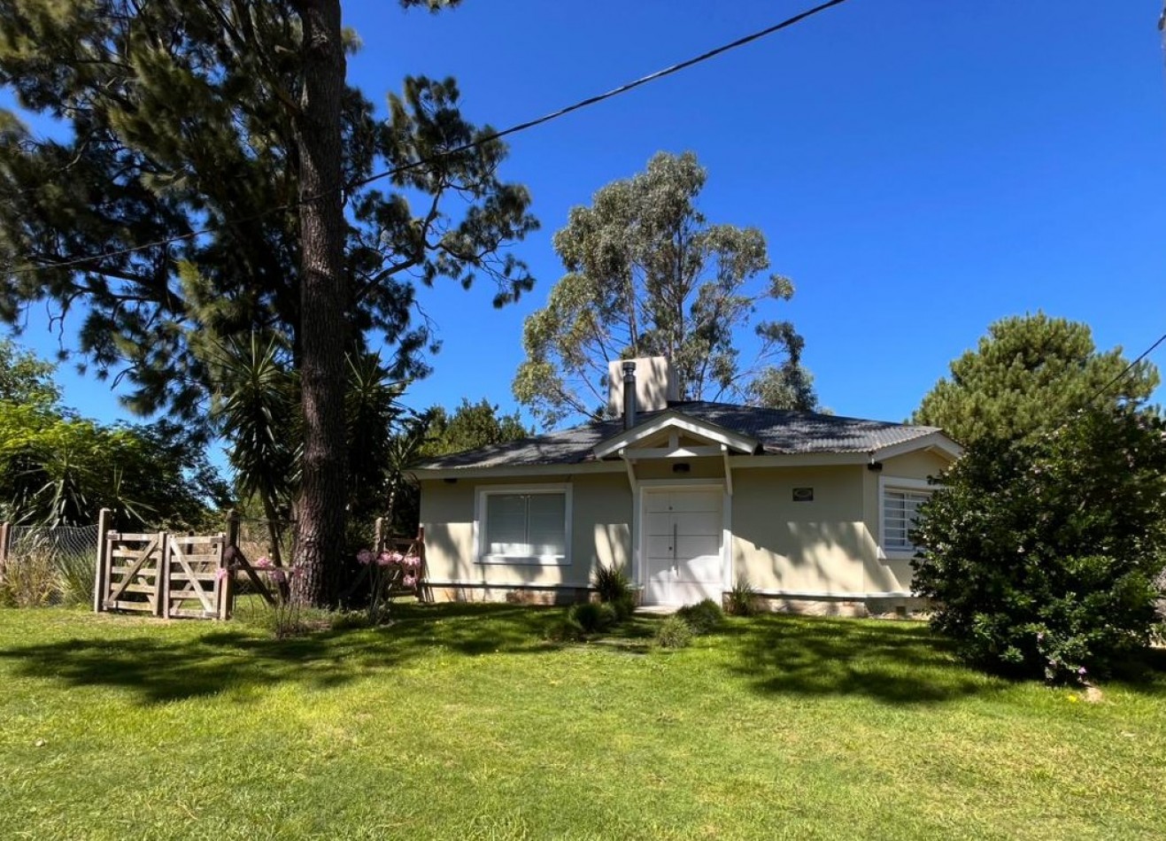 ALQUILER TEMP. 26.  Casa en Mar de Ostende/Valeria del Mar. DISP. 2DA FEBRERO