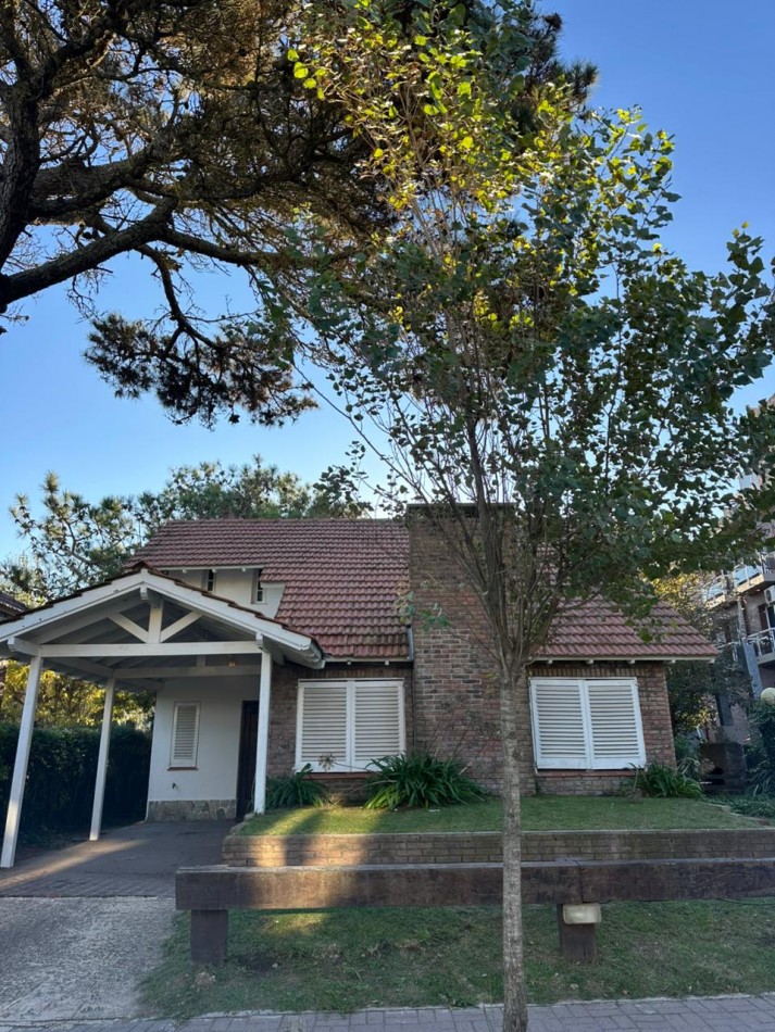 Casa en alquiler en Valeria del Mar - Excelente ubicacion cerca del mar y Carilo