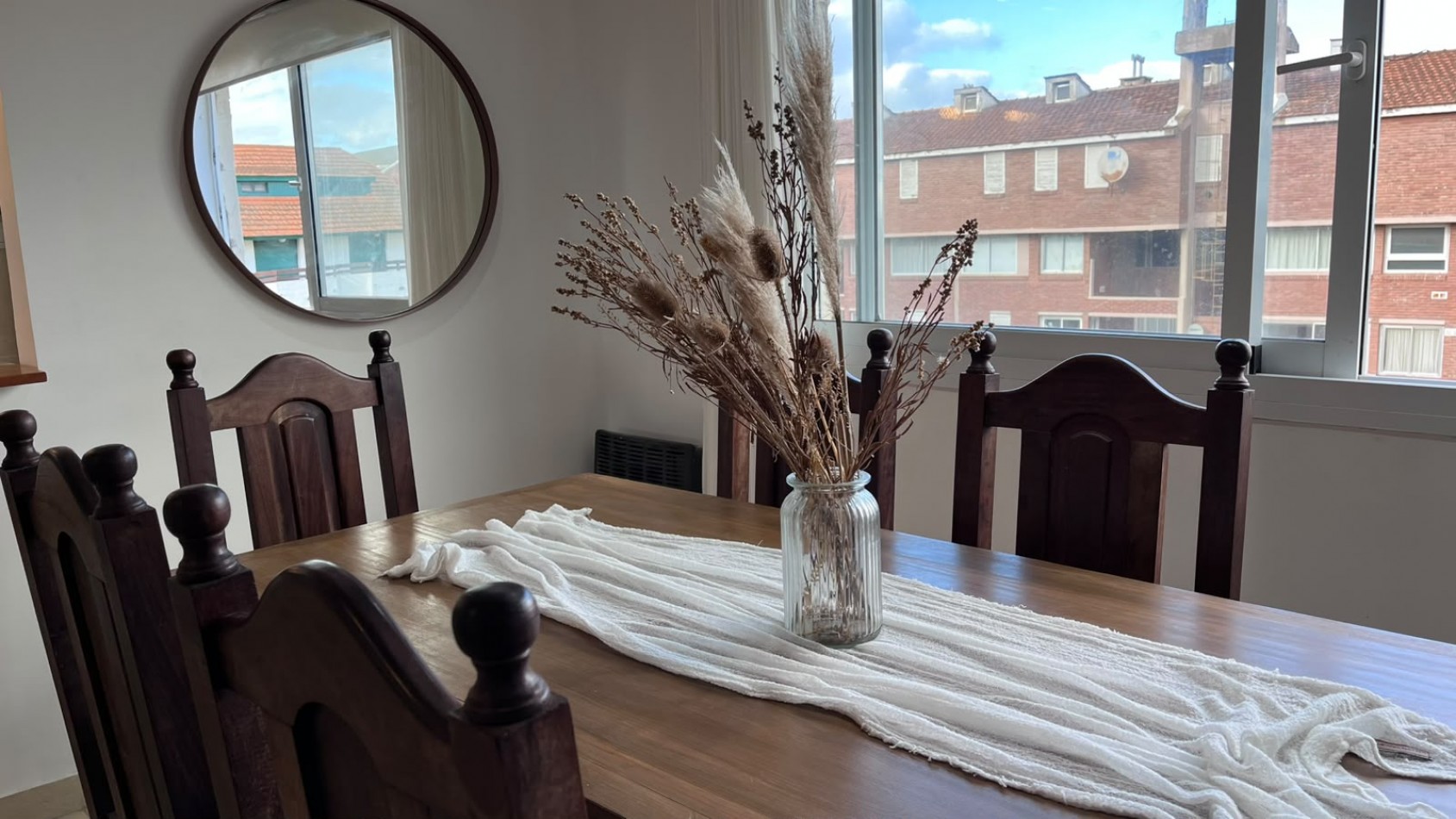Hermoso departamento con VISTA AL MAR, 3 ambientes c/estacionamiento, Zona Muelle (GAS NATURAL)