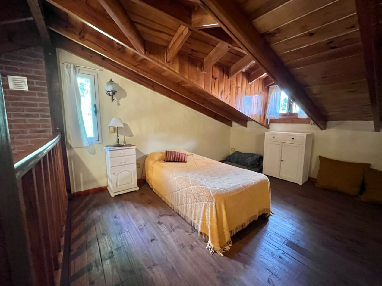 Casa en venta a 200 mts de la playa Valeria del Mar- Pinamar
