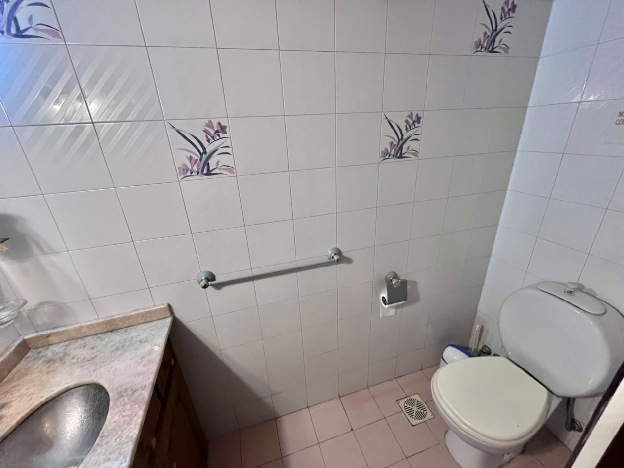 Casa en venta a 200 mts de la playa Valeria del Mar- Pinamar