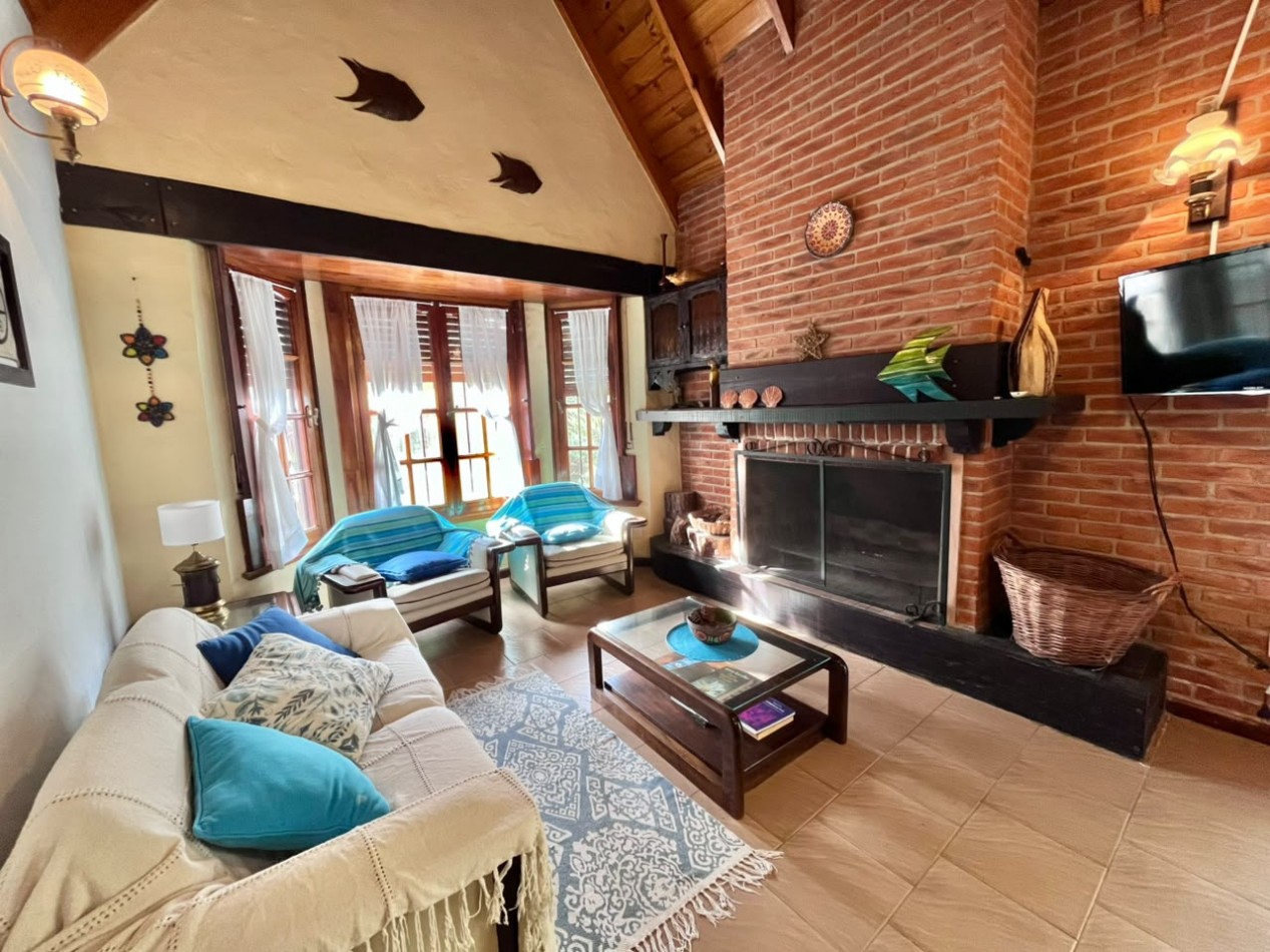 Casa en venta a 200 mts de la playa Valeria del Mar- Pinamar