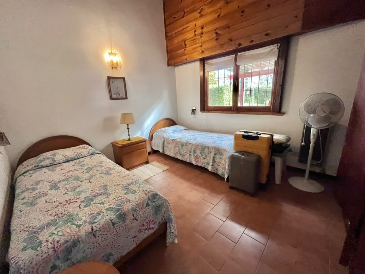 Casa en venta a 200 mts de la playa Valeria del Mar- Pinamar