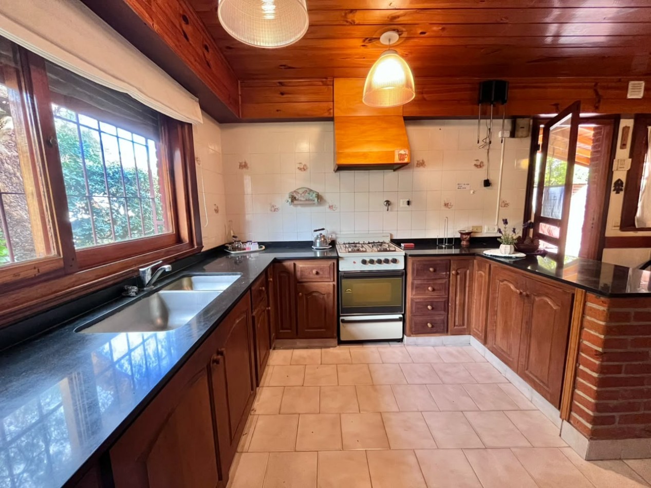 Casa en venta a 200 mts de la playa Valeria del Mar- Pinamar