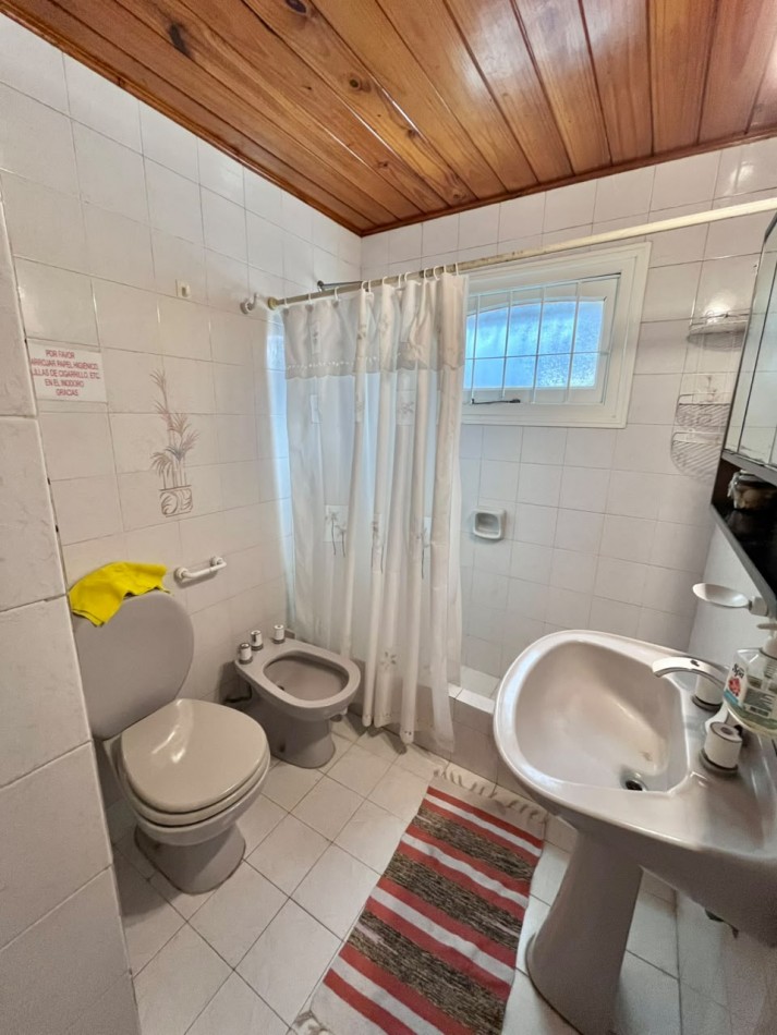 Casa en venta a 200 mts de la playa Valeria del Mar- Pinamar