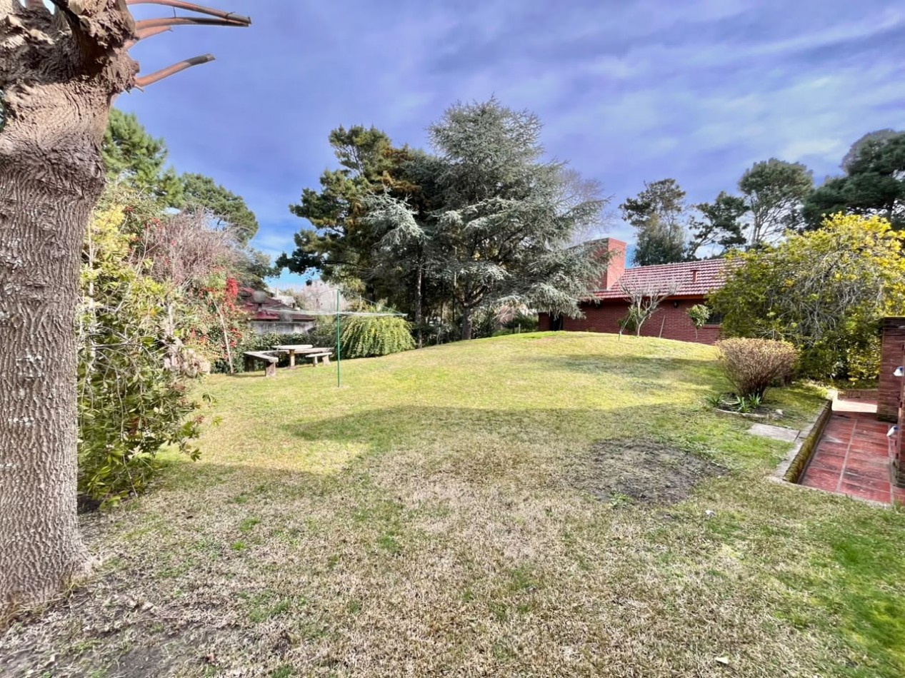 Casa en venta a 200 mts de la playa Valeria del Mar- Pinamar