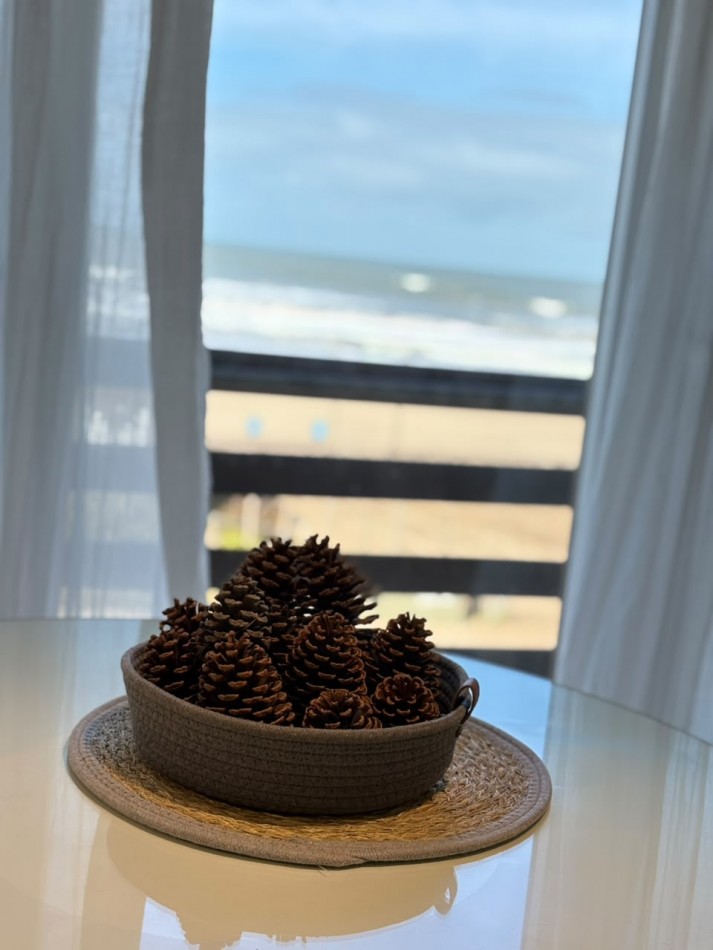 VENTA DE DEPARTAMENTO EN PINAMAR VISTA AL MAR