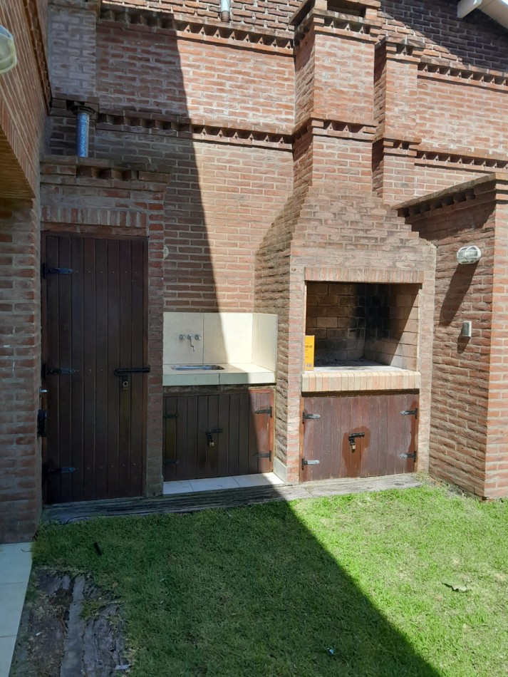 Alquiler casa Ostende-Valeria del mar- Pinamar