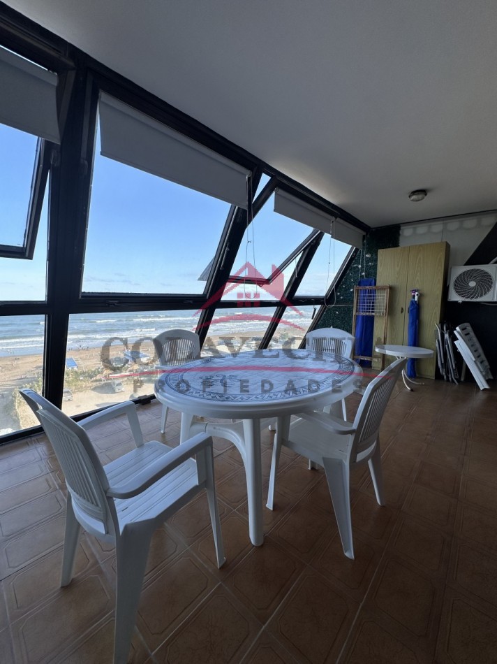 Departamento frente al mar 