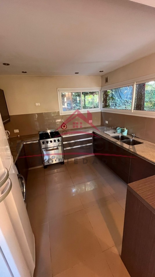 VENTA casa en LAGUNA ESCONDIDA
