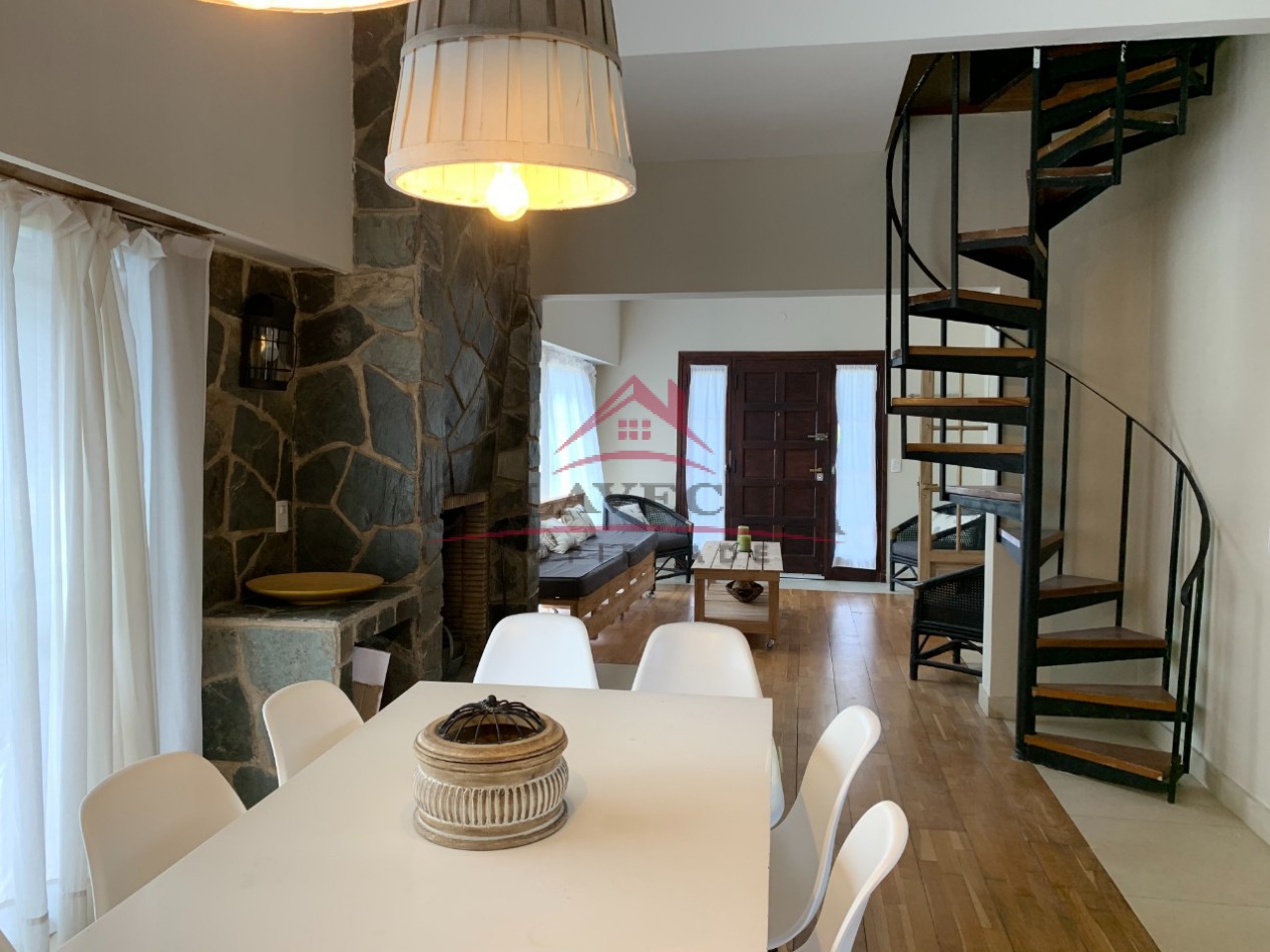  Muy linda casa en Falucho San Luis 400 - Valeria del Mar.