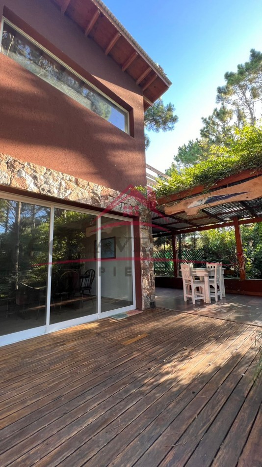 VENTA casa en LAGUNA ESCONDIDA