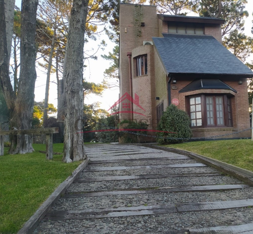 Oportunidad de compra, excelente Chalet en Valeria del Mar-Pinamar