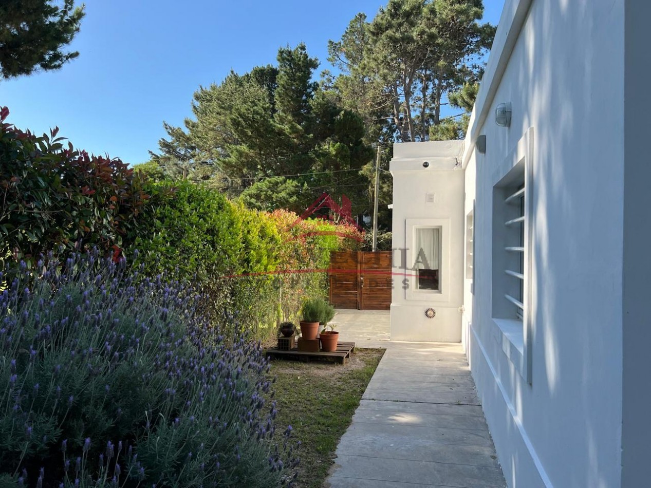 ALQUILER TEMP. 2026/27 . Casa Valeria del Mar a 4 cuadras del mar