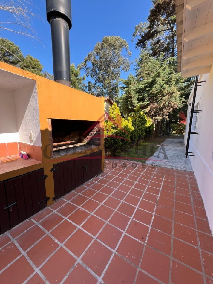 ALQUILER TEMP. 2026/27 . Casa Valeria del Mar a 4 cuadras del mar